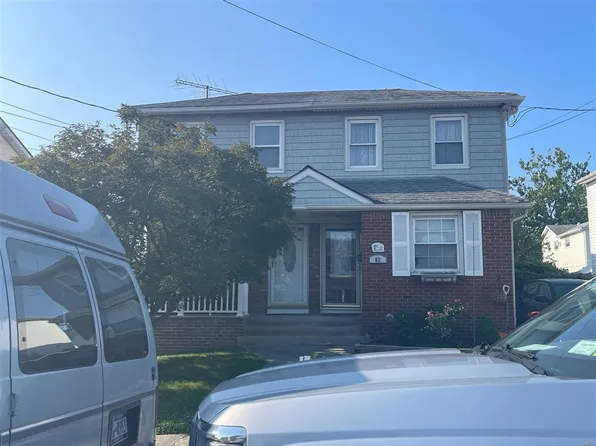 82 E Macon Ave, Staten Island, NY 10308