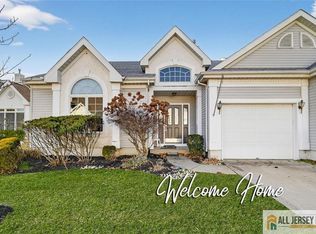 12 Wellington Pl, Monroe Township, NJ