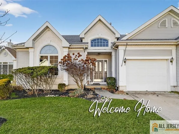 12 Wellington Pl, Monroe Township, NJ 08831