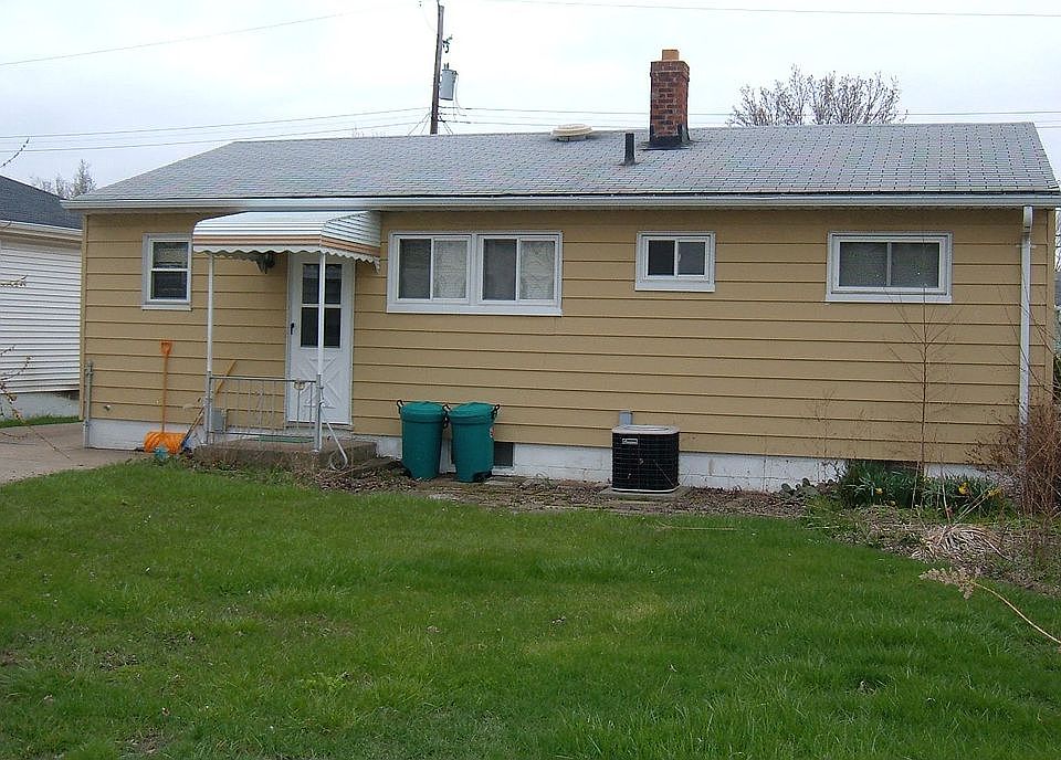 2nd image of 6059 Pickway Dr