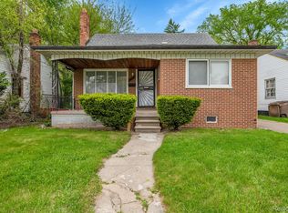 20236 Barlow St, Detroit, MI 48205