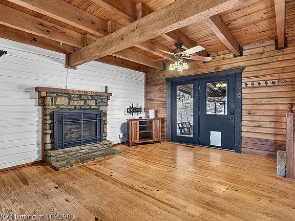 3rd image of 4038 Dora Rd