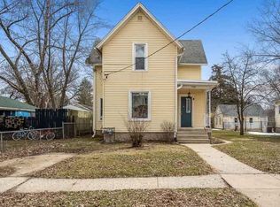 933 10th St, Beloit, WI 53511