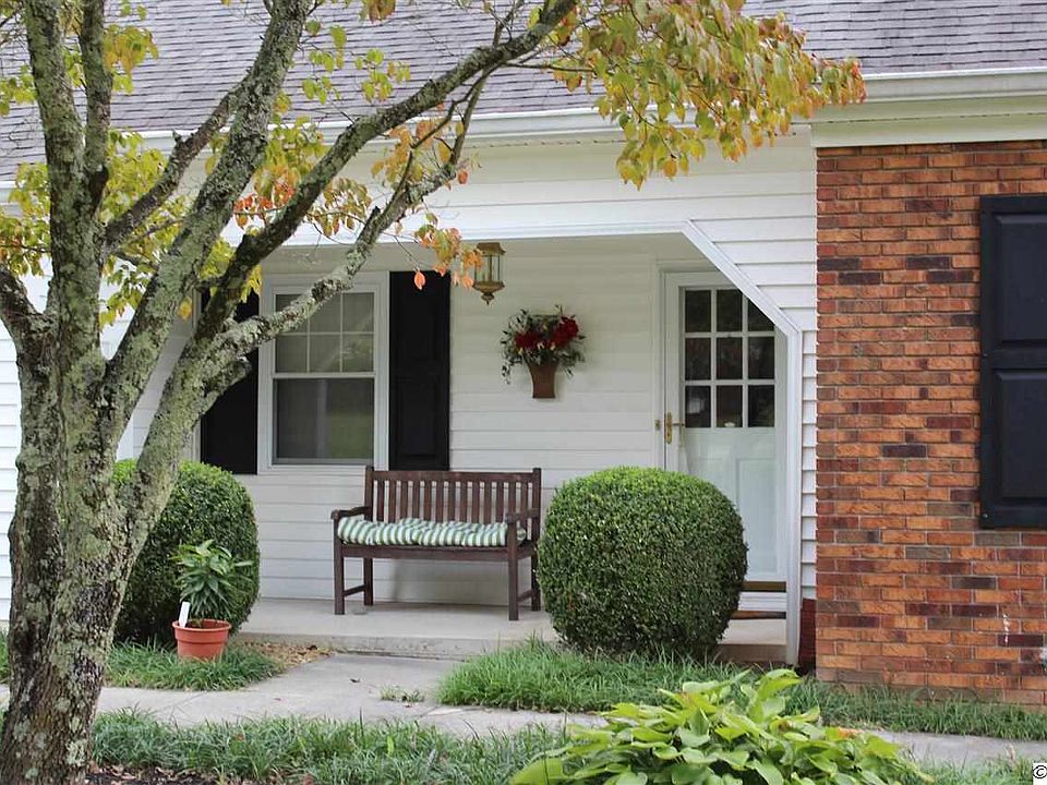 1st image of 1605 Forest Dr
