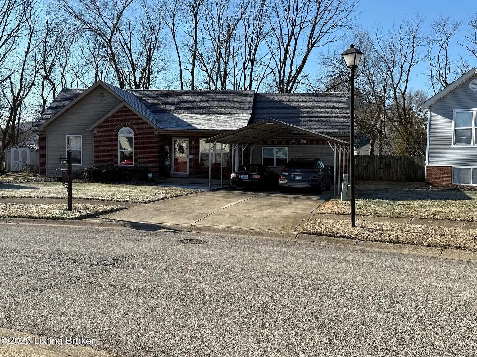 4804 Greenvale Cir photo 1