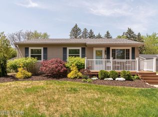 786 Robertson Dr, Brighton, MI