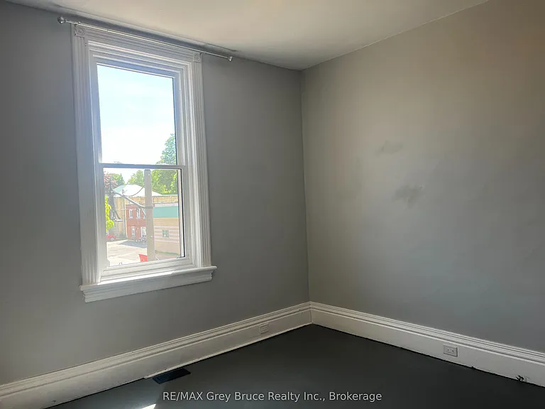 106 1st Ave S #2 — Photo 5