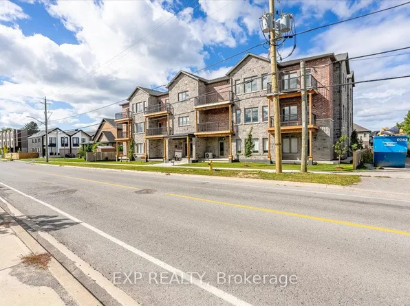 163 Port Robinson Rd #201, Pelham, ON L3B 5N5