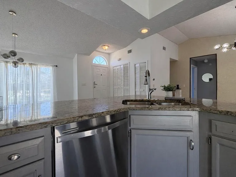 2230 SE Dill Ln — Photo 17
