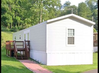306 Mountaineer Vlg, Morgantown, WV 26508
