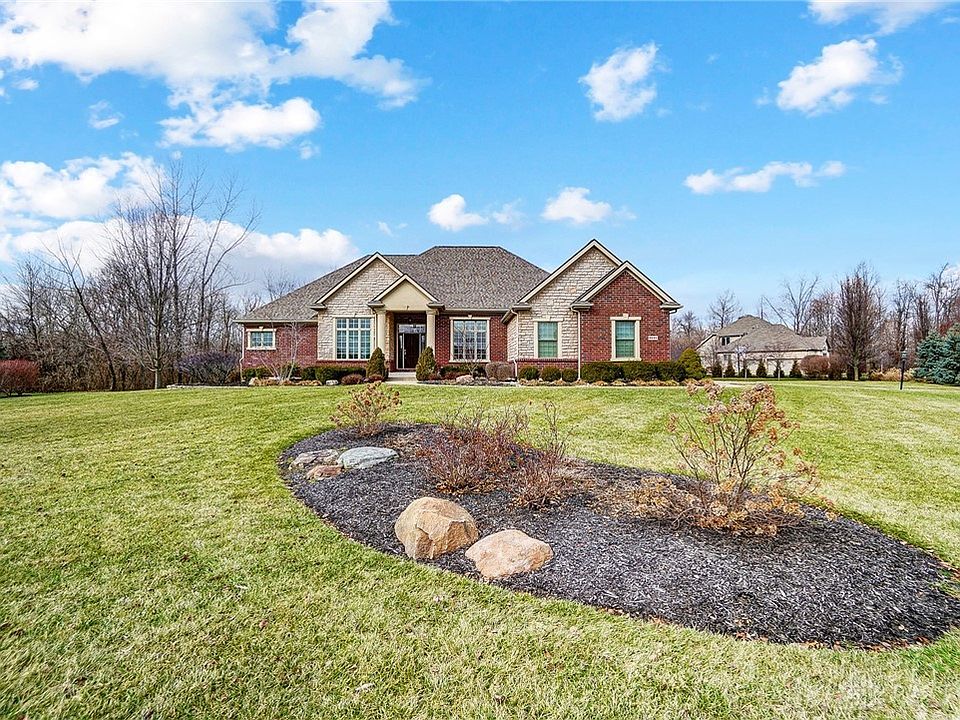 8541 Black Oak Ct, Waynesville, OH 45068 | Zillow