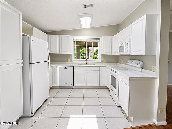 5th image of 604 Topside Cir