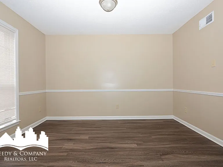 3782 Wychemere Dr — Photo 17