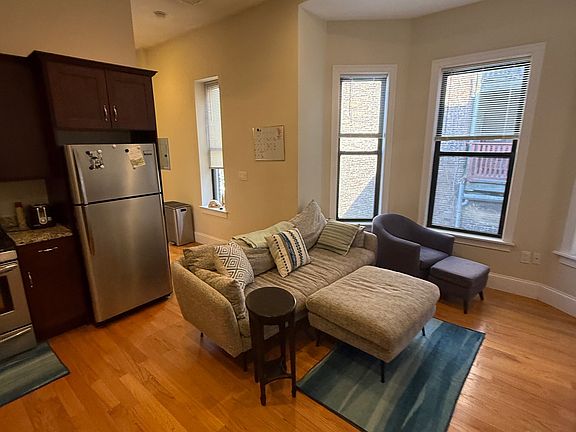 3rd image of 639 Tremont St APT 1