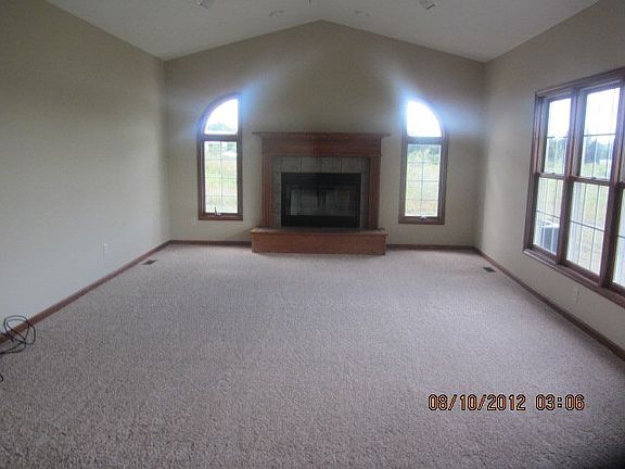 2nd image of 1014 County Road 40