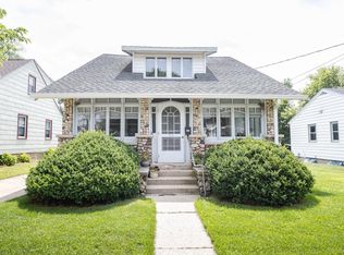 909 Buena Vista Ave, Waukesha, WI 53188