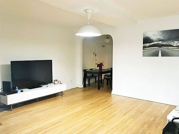 2nd image of 101 Kensington Ave #7001