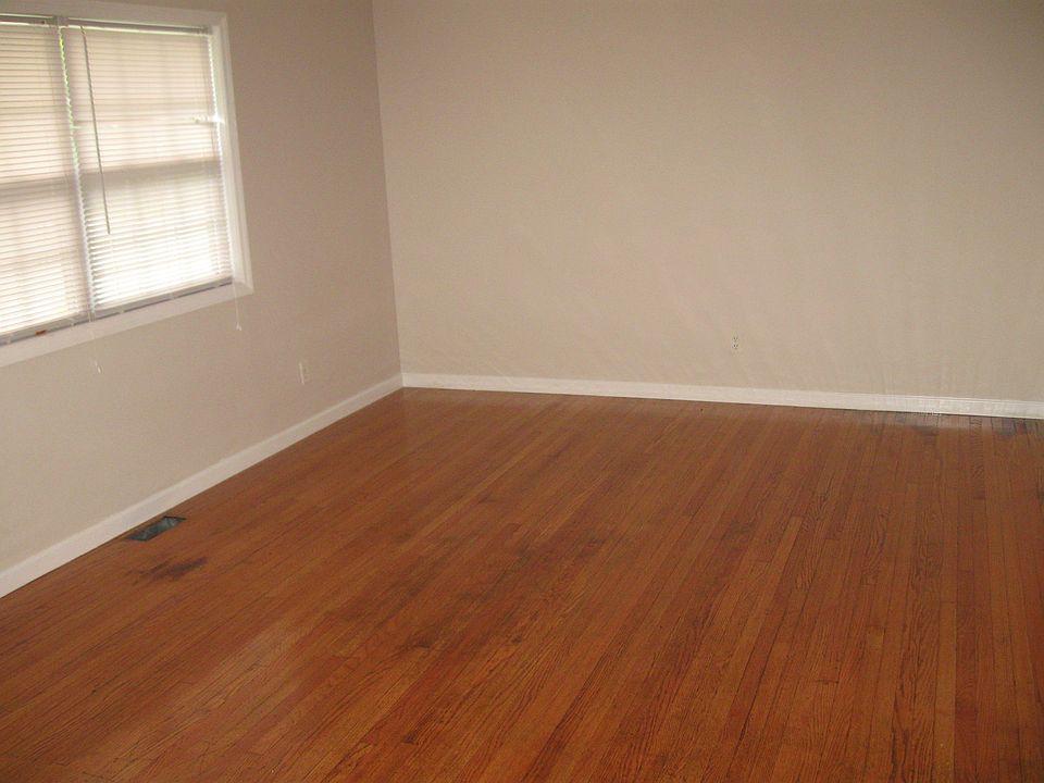2nd image of 2201 Brice St