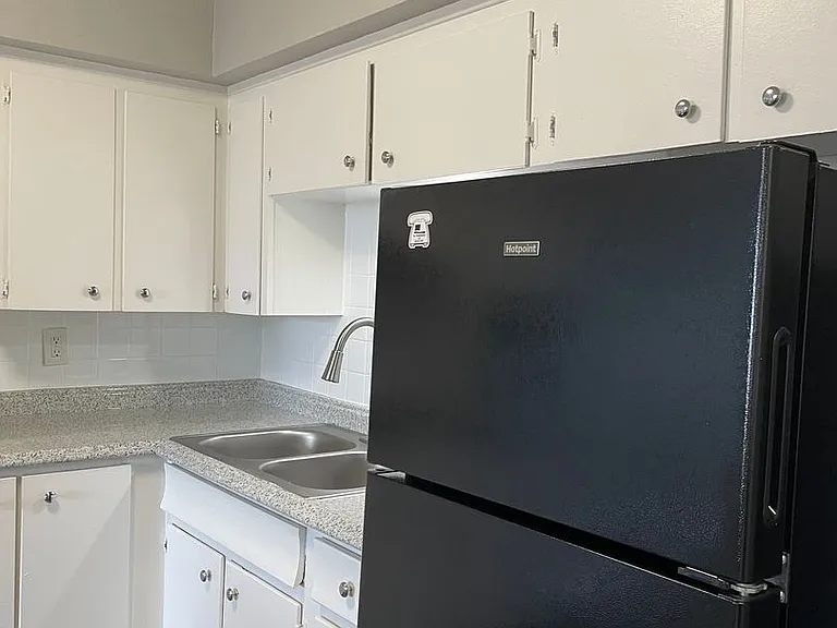 154 W Powers Cir — Photo 12