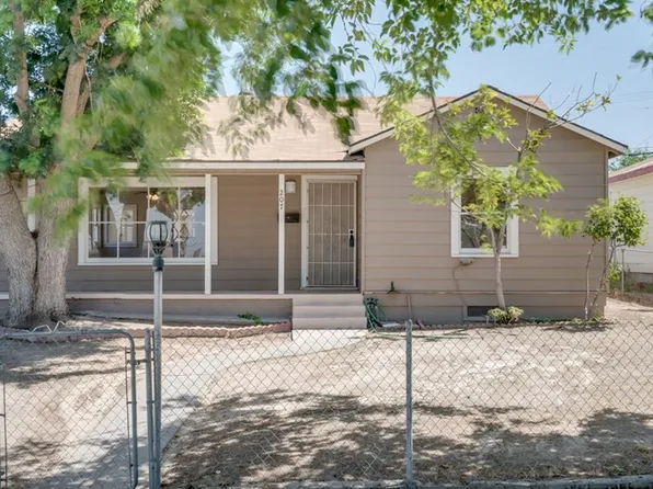 207 E Lucard St, Taft, CA 93268