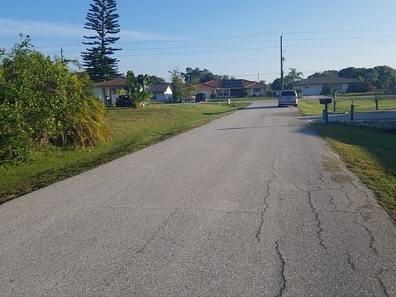 4th image of 2710 Badger Ln
