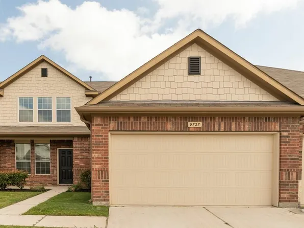 9727 Elia Ct, Houston, TX 77044