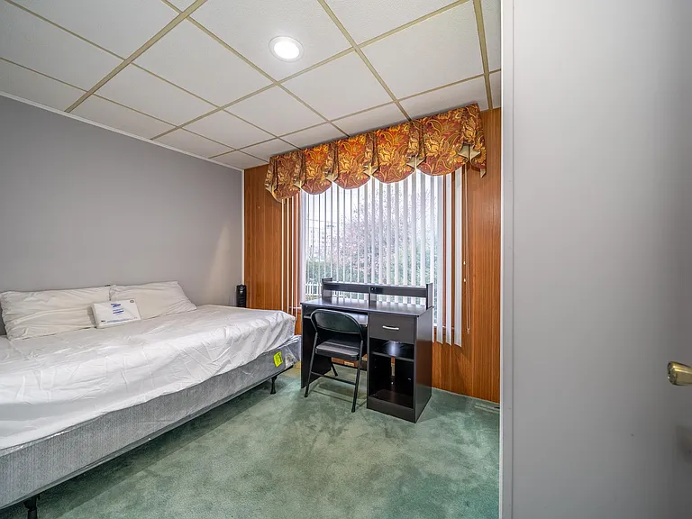 44 Park Pl — Photo 13