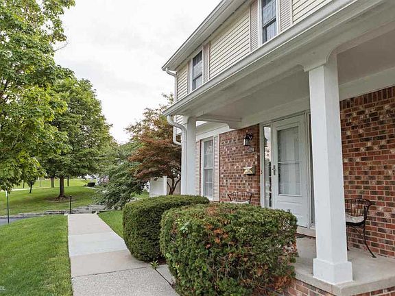 4th image of 21356 Glen Haven Cir E #281