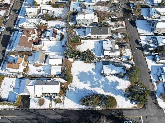 3rd image of 570 Central Avenue