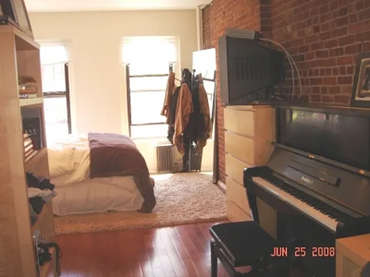 Rented by Citi Habitats | media 37