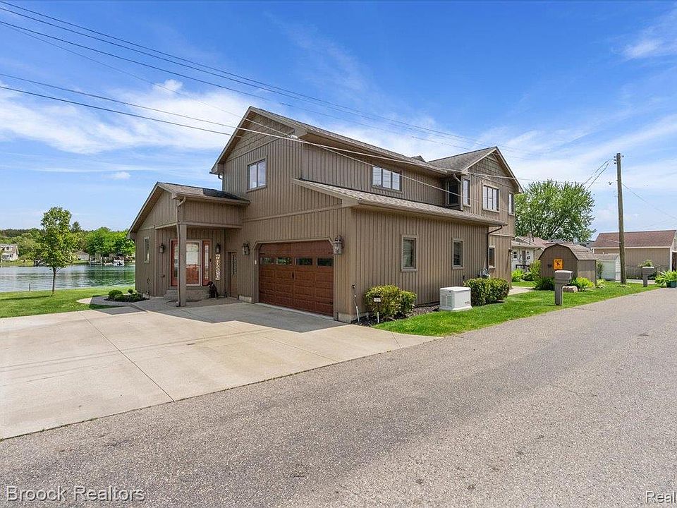 1st image of 1317 Castlewood Dr