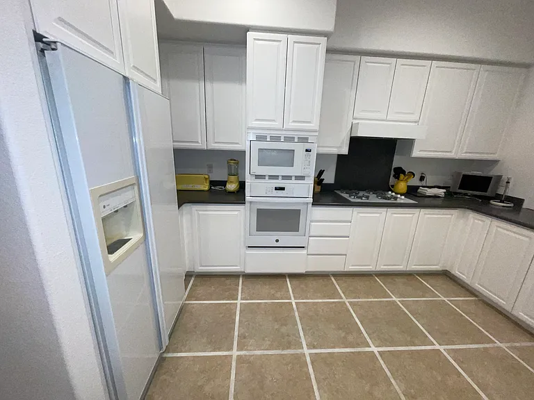 392 Desert Holly Dr — Photo 9