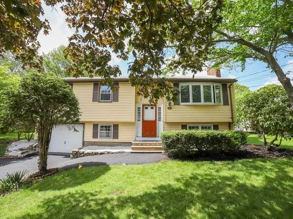 29 Whippoorwill Dr, Shrewsbury, MA 01545