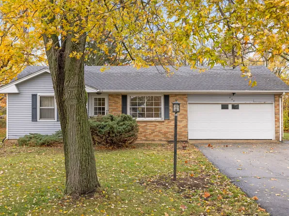 840 Whitlock Ave, Aurora, IL 60506