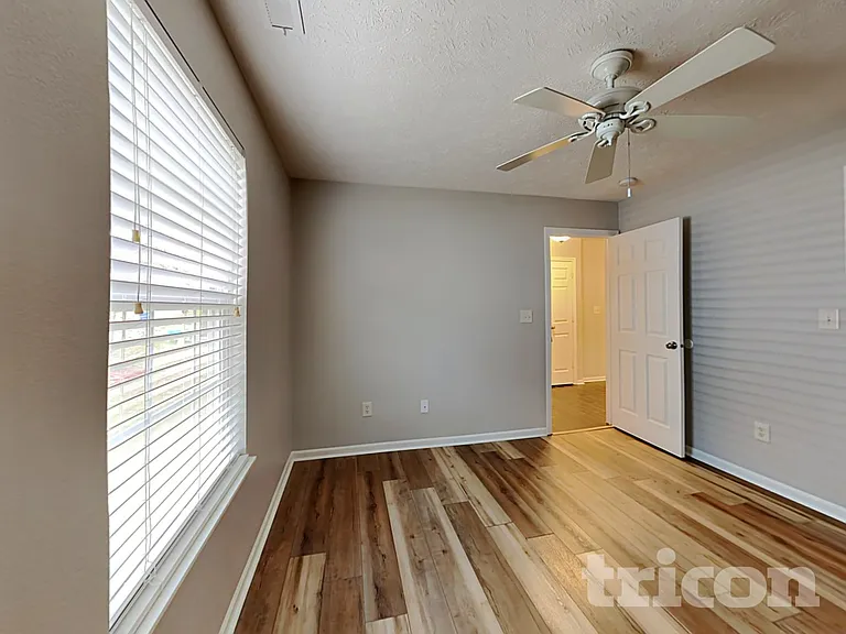 5847 Mosaic Pl — Photo 14