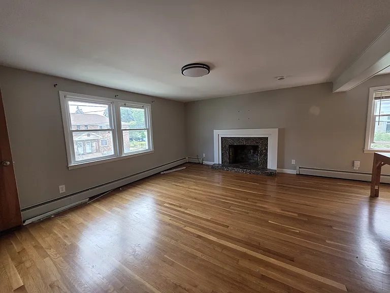 28 Maplewood St #2 — Photo 4