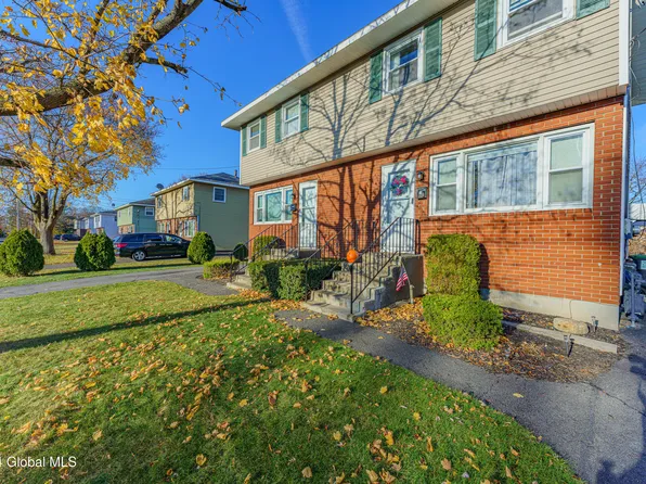 29 Commodore Street, Colonie, NY 12205