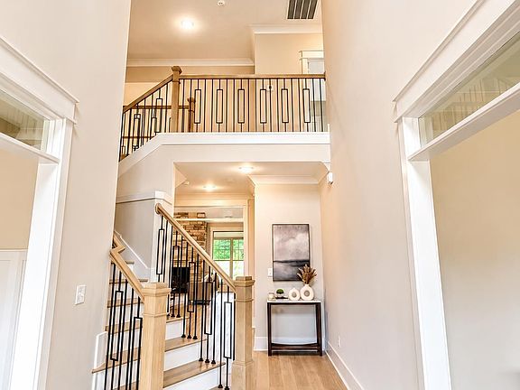 5th image of 8205 Thoreau Trace Trl