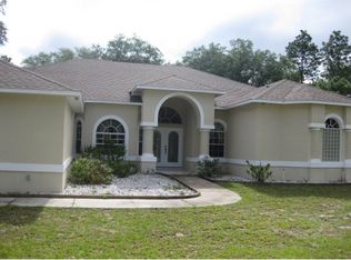 9207 N Peachbud Pt, Crystal River, FL 34428