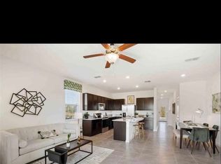 5053 Captain Davis Dr, Wimauma, FL 33598