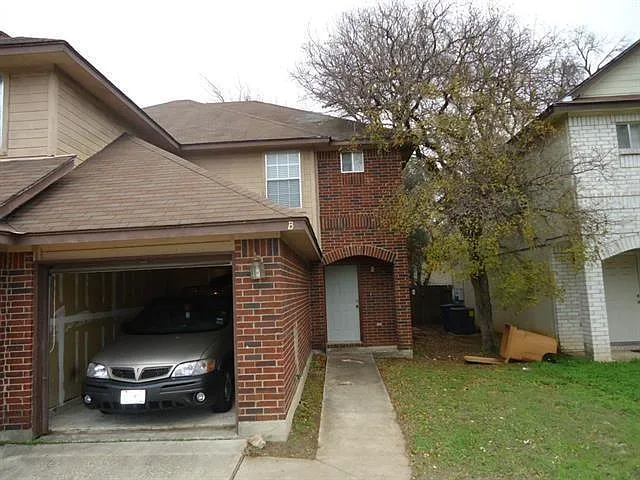 Building Photo - 9627 Sugar Hill Dr #B