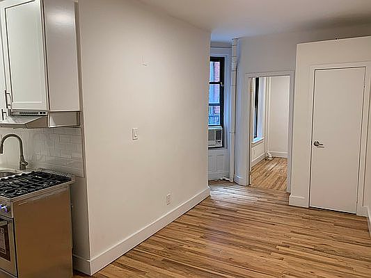 1st image of 436 W Broadway #1R