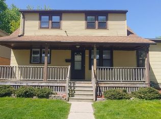 2907 S 93rd St, Milwaukee, WI 53227