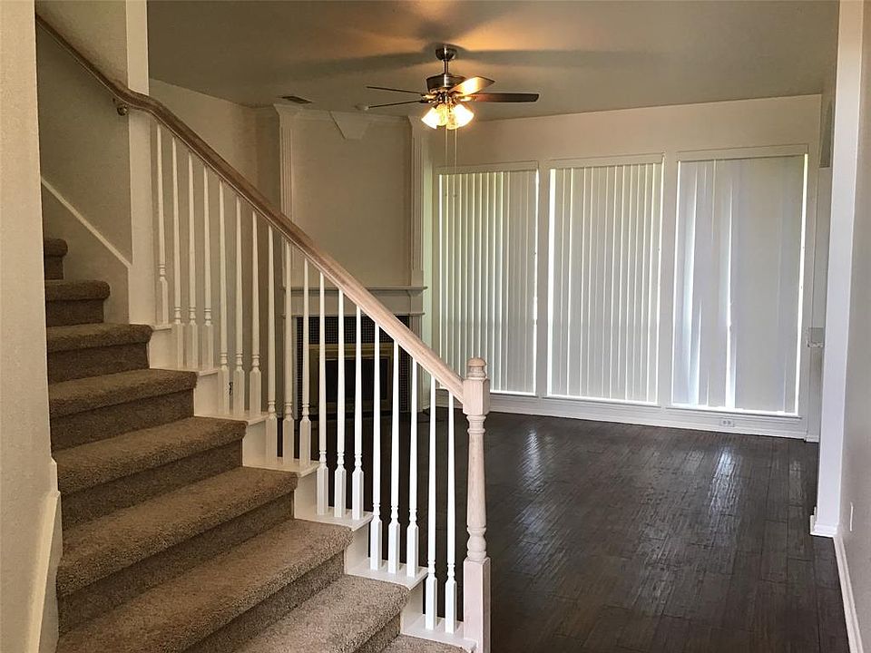 2nd image of 605 Bristlecone Dr