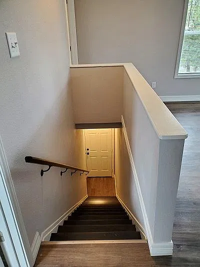 2 bed, 1000 sqft, $925 — Photo 4