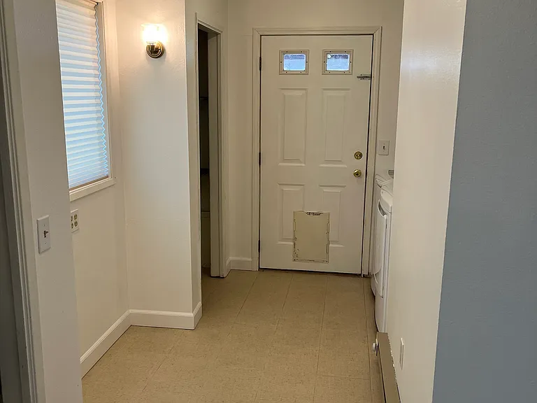 506 Hainsworth St — Photo 8