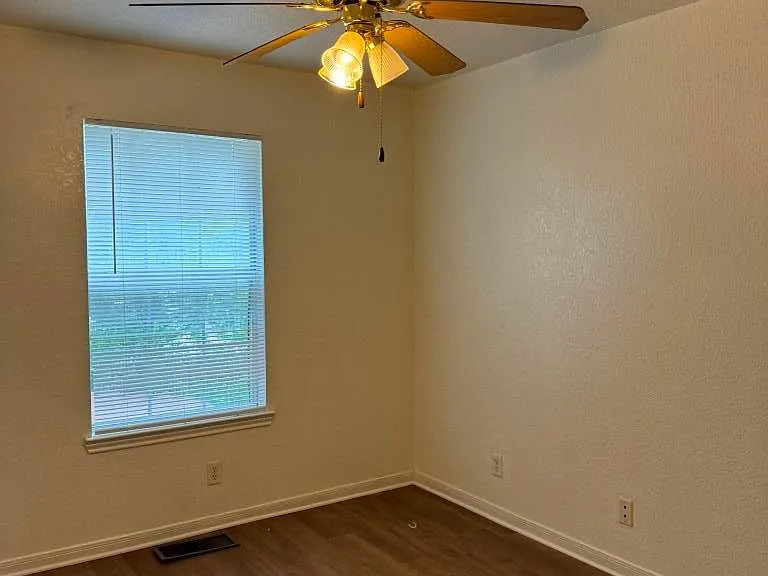 3312 Cantabrian Dr #D — Photo 7