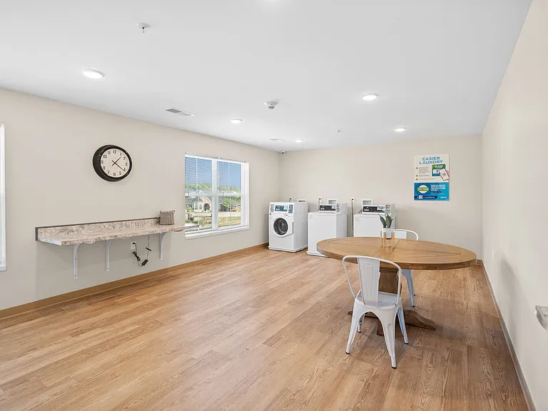 Sparrow Ridge — Photo 20