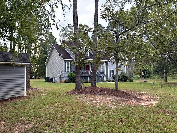 3rd image of 303 W End Ln