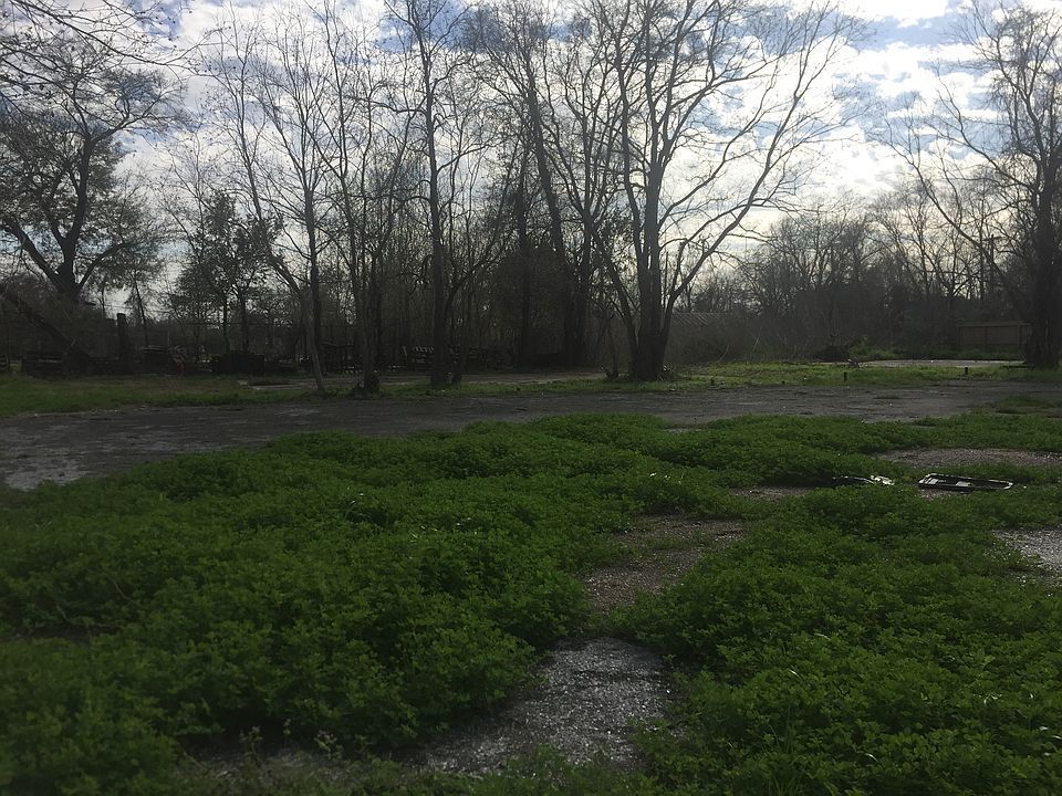 2nd image of 4426 Buck St